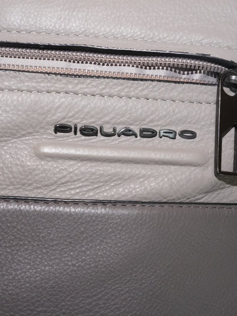 Piquadro Two-Tone Gray Leather Work Briefcase Crossbody
